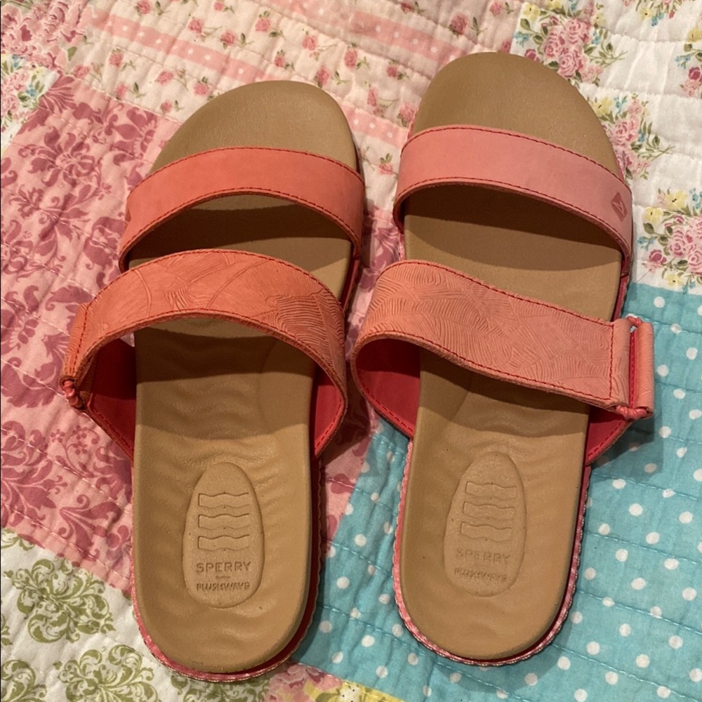 Sperry Coral Slide Sandals size 6
535